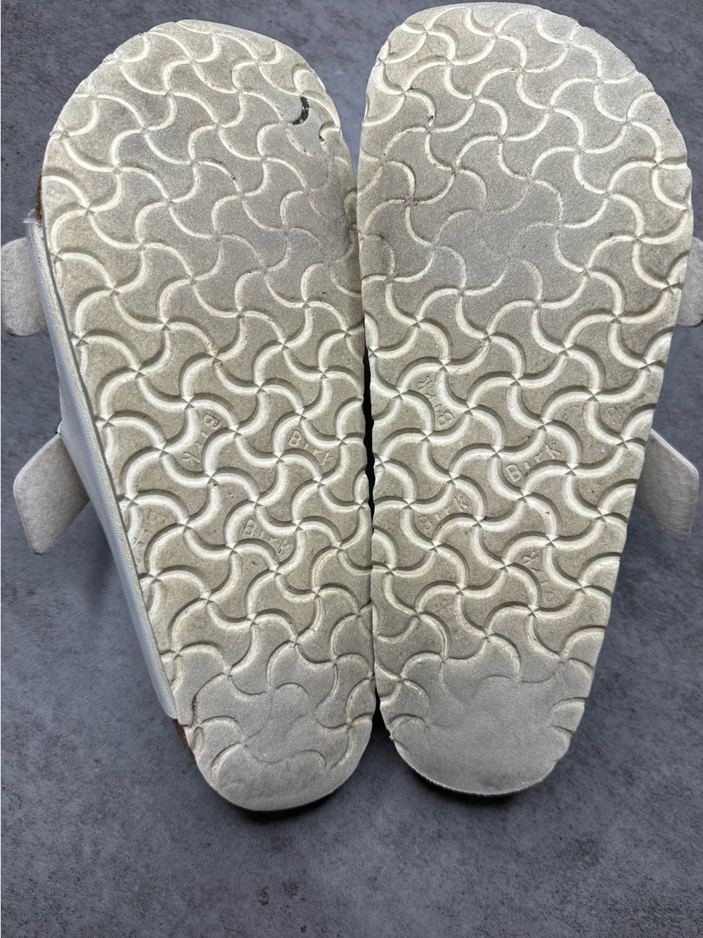 Birkenstock Arizona White Birko-Flor Double Strap Sandals EU 42 US 11 - Picture 5 of 6